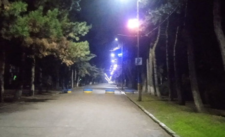 Що робити, якщо не горить світло на твоїй вулиці чи руйнується криниця загального користування
