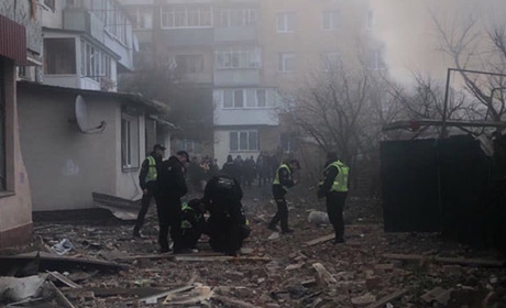 Жахливі наслідки нічної атаки рашистів на Хмельниччину: значні руйнування, загиблі та травмовані