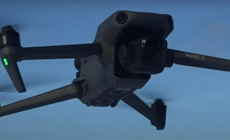 Літайте до небес: Квадрокоптер DJI Mavic 3