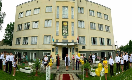 Троє чортківських ліцеїстів вибороли призові місця у всеукраїнській олімпіаді з правознавства