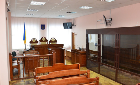 Посадовиця сільської військової адміністрації з Луганщини отримала 8 років в’язниці