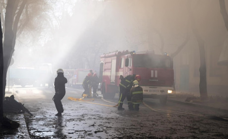 Трагедія в Одесі: під час гасіння пожежі у будинку загинув рятувальник
