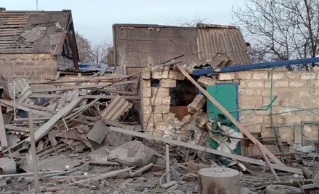 Ворожі обстріли на Донеччині: руйнування та п'ятеро поранених у Покровському районі за добу