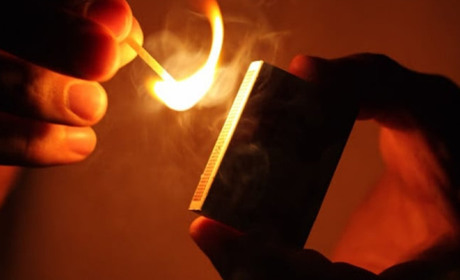 В Авангарді чоловік підпалив будинок своєї знайомої, яка попросила його з'їхати