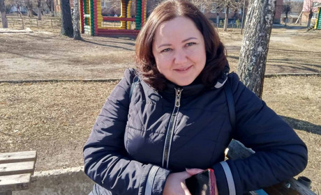 Колись боялася висоти, а зараз – на ній. Історія машиністки крана Катерини Геращенко з прикордоння
