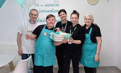 Фастівська майстерня печива "Коржик" відзначила річницю своєї діяльності