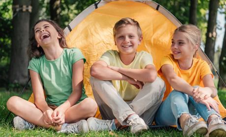 Для дітей-переселенців з Луганщини створять літні дитячі табори. Як записати дитину на відпочинок