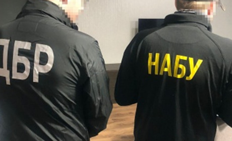 Строк у дисбаті за організацію перевезення ухилянтів за кордон отримав прикордонник з Одещини