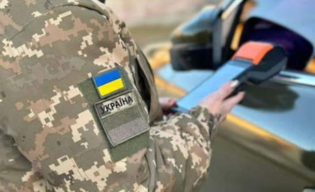 Через пункт пропуску "Маяки" чоловік із купленими свідоцтвами на дітей намагався перетнути кордон