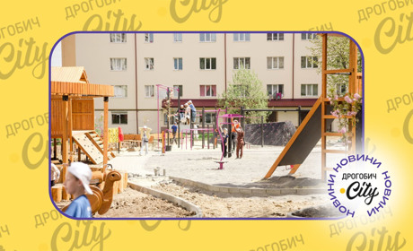 У Стебнику будують дитячий майданчик коштом близько 2 млн гривень: його фінансують благодійники