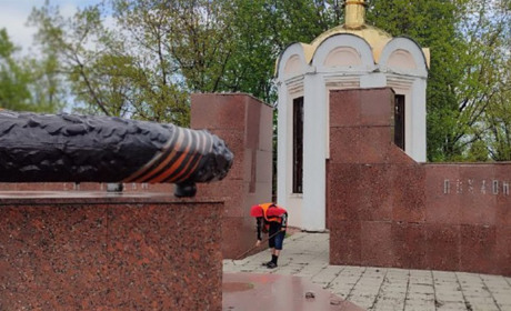 На окуповану Луганщину Кремль наслав перевірку. Російські посіпаки безбожно крадуть гроші