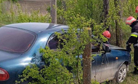 ДТП біля Сатанова. На об'їзній дорозі легковик з'їхав у кювет
