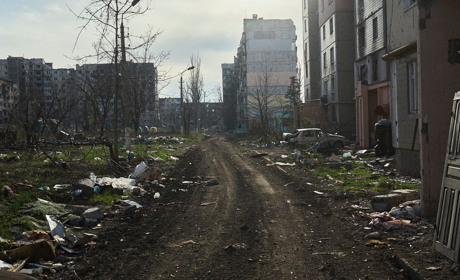 “Зараз тут порожнеча,” - ЗСУ показали світлини з прифронтового Вугледара
