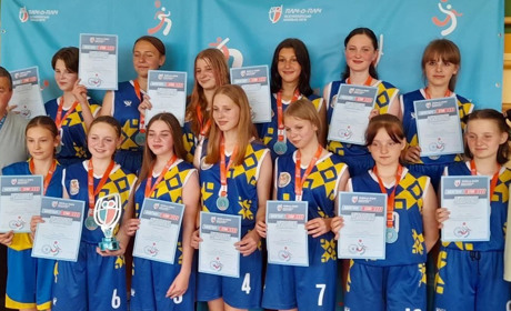 Баскетболістки із Лютенського ліцею зайняли трєтє місце на змаганнях "Пліч-о-пліч"