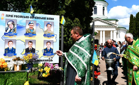 У Ніжині освятили Алею Героїв