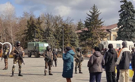 Росіяни перетворили Скадовський центр дитячої та юнацької творчості на пункт для мобілізації
