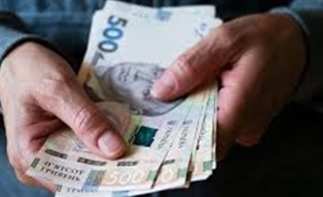 Уряд підвищив оклади посадовим особам місцевого самоврядування