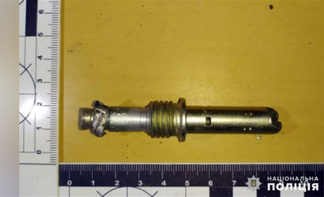 У Старокостянтинові в руках у чоловіка розірвалася граната