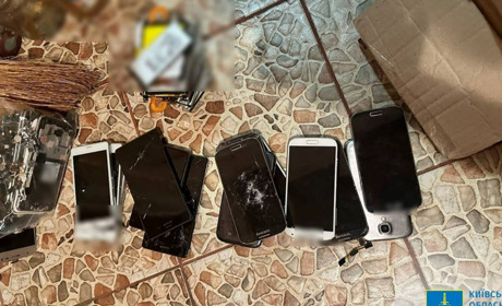 Фастівчанин організував групу шахраїв, яка ошукувала українців і навіть тих, хто "на нулі"