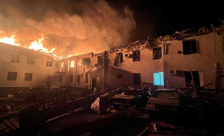 Майже 1900 ударів по Донеччині: в Торецьку росіяни пошкодили будівлю поліції та багатоповерхівки