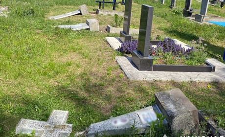 У Миргородському районі підлітки пошкодили майже два десятки надгробних пам’ятників у двох селах