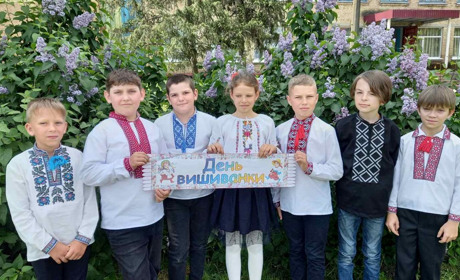 День вишиванки відзначили на Переяславщині тижневим флешмобом: ФОТОдобірка