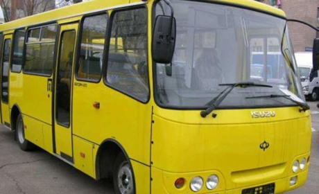 На провідну неділю у Кременці курсуватиме більше автобусів