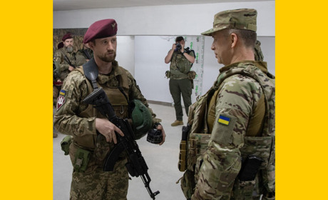 Олександр Ботвіньєв із Первомайська отримав іменний годинник від Головнокомандувача ЗСУ