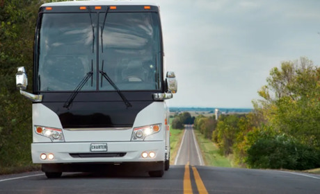 Як безпечно подорожувати автобусом?