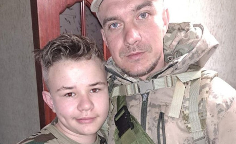 Учень восьмого класу створив відеопроєкт про війну, поки старший брат захищає країну на Донеччині