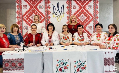 День Вишиванки в Покровській громаді: символ нескореності, єдності та збереження традицій. Фото