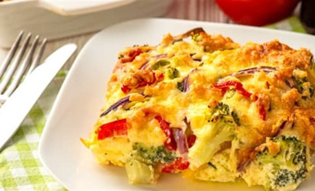 Готуємо сьогодні: овочева запіканка із сиром у духовці