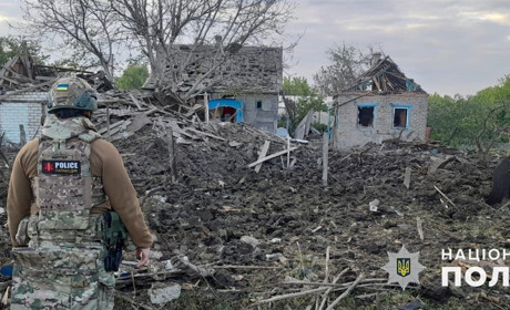 Ворожі обстріли не вщухають: у Торецькій громаді поранено людину та пошкоджено 13 будинків