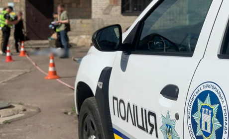 У Житомирі поліція встановлює обставини загибелі двох дівчат