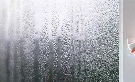 Потіють вікна: причини та важливість правильної установки склопакетів