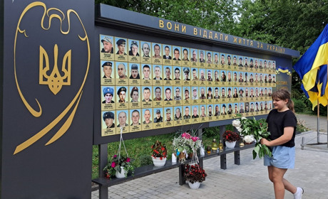 В Україні пройшли пам’ятні заходи до десятої річниці трагедії під Волновахою. Фото