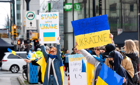 Більшість європейців виступають за прийом українців у ЄС: деталі