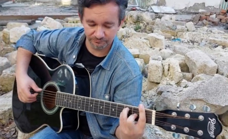 Настане день - закінчиться війна: у Старокостянтинові створили кавер на відому пісню