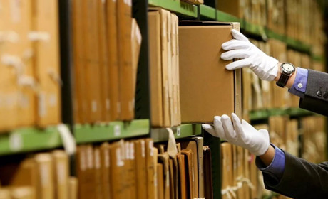 Архівний відділ Торецької МВА приймає запити на видачу архівних документів