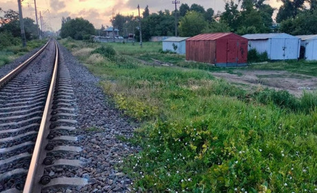 В Одесі на Заставі потяг збив жінку, яка не встигла перебігти залізничні колії