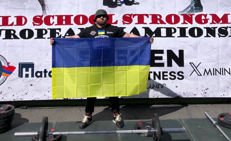 На Чемпіонаті Європи з богатирського багатоборства переможцем став доброволець загону “Сліпа лють”