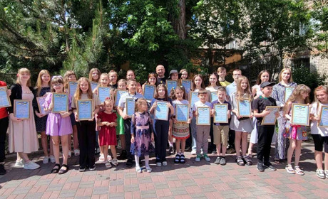 У Гуляйпільській громаді 81 переможець конкурсів і олімпіад: їх привітали грошовими нагородами