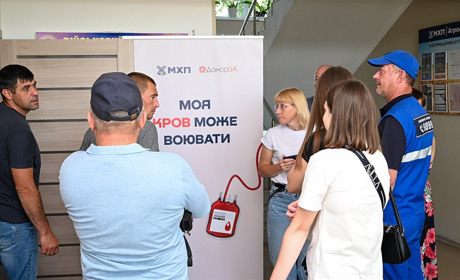 «Моя кров може воювати»: День донора в «Агрофорті» в Кагарлику