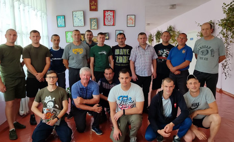 У Глухові команду добровольців-пожежників навчали домедичній допомозі