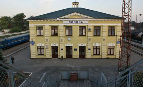 Пасажирам Лозової: через економію електрики від 12 червня відміняють деякі електрички