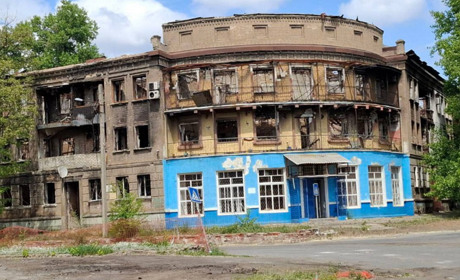 Евакуація. В окупованому Рубіжному паніка через невідомий випадок на силікатному виробництві