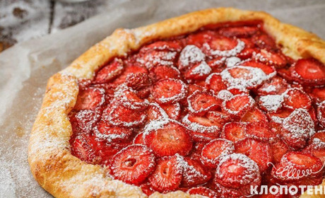 Найпростіший пиріг цього літа: галета з полуницею від Євгена Клопотенка. Покроковий рецепт