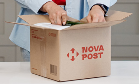 Відтепер кур'єри «Нової пошти» будуть власноруч пакувати посилки під час відправлення з адреси