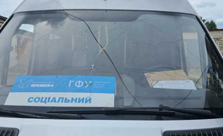 У якому стані були пасажири обстріляного з дрону автобусу на Глухівщині, розповіли волонтери