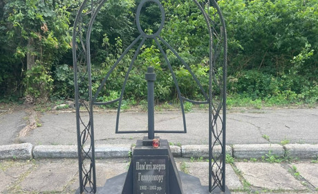 Пам’ятний знак жертвам Голодомору у Первомайську можуть перенести з центра на «Фрегат»